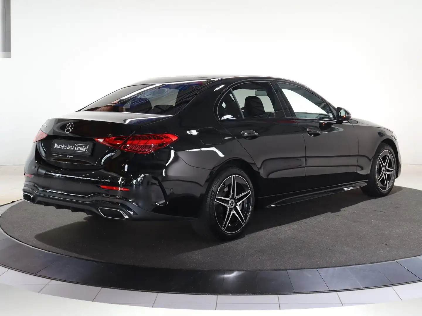 Mercedes-Benz C 300 e AMG Line | AMG | Digital light | Rij assistentie Nero - 2