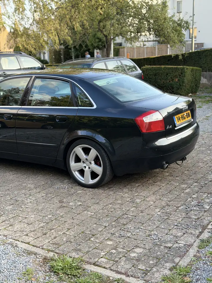 Audi A4 2.0, foto 6