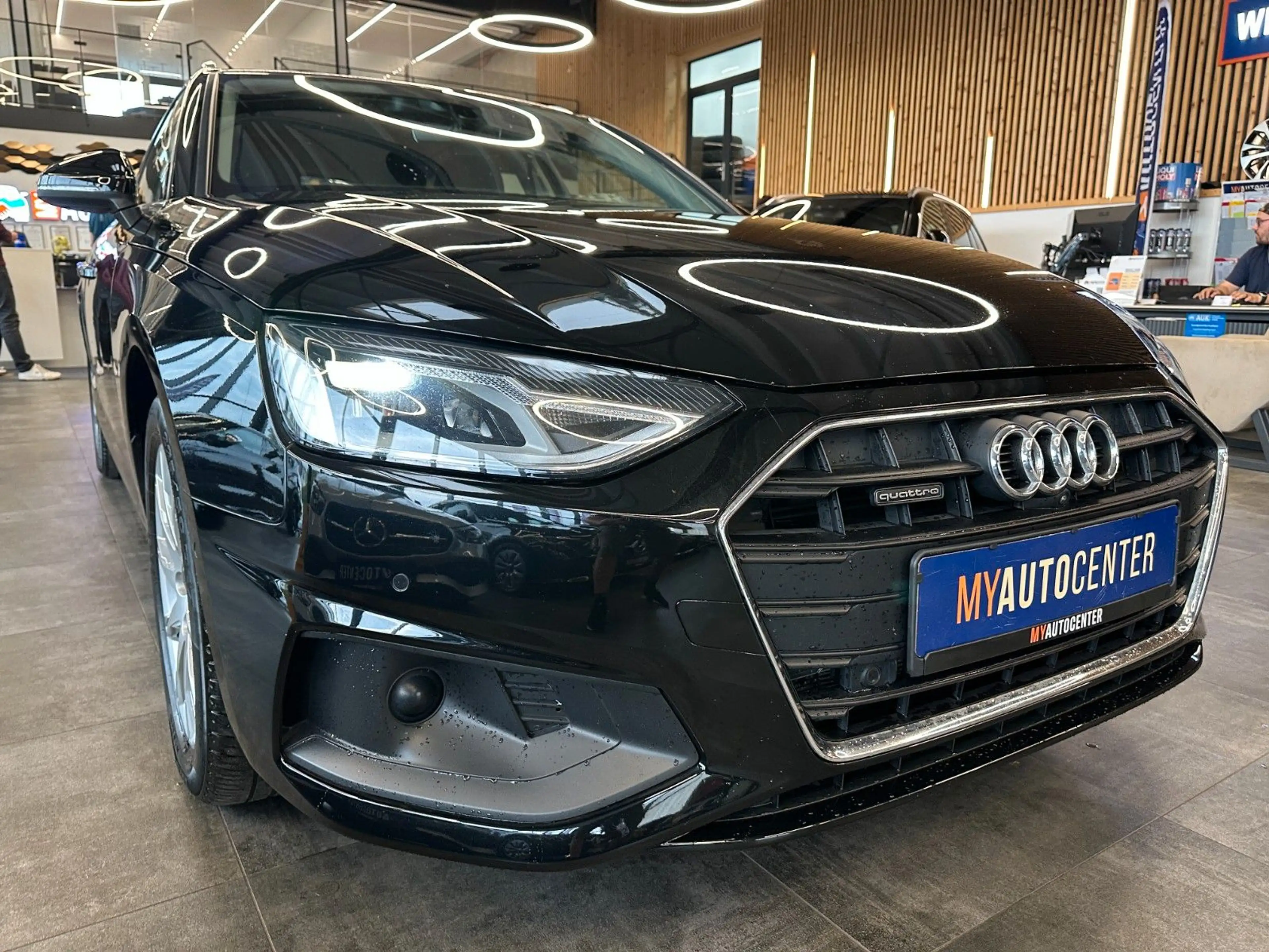 Audi A4 *360°AHK*ACC*NAV*3-ZONEN*CARPLAY*TOTWINKEL* — photo 3