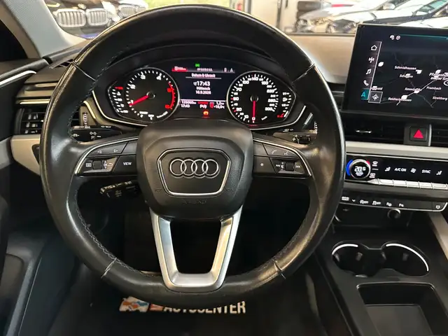 Audi A4 view 8