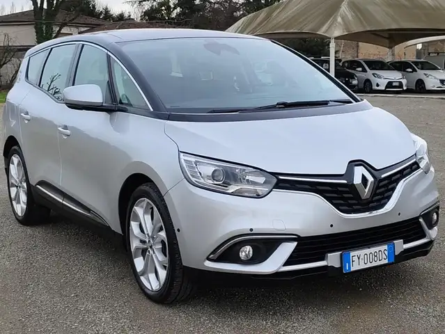 Renault Grand Scenic Grand Scenic IV 2017 1.7  dci Initiale Paris 120cv