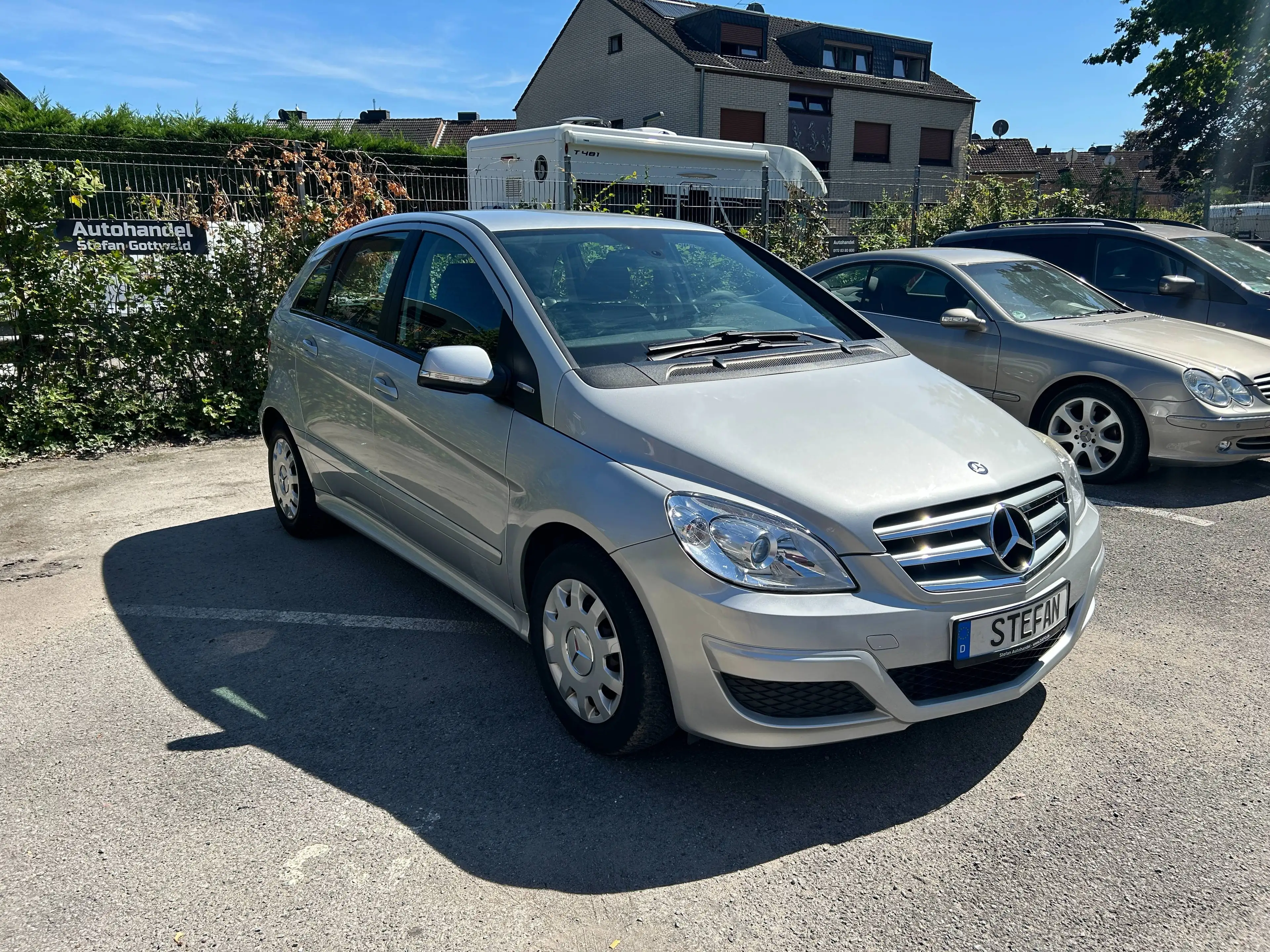 Mercedes-Benz B 180 B 180 Klima, Navi, Bluetooth, Allwetter-Reifen, Top Auto — photo 3