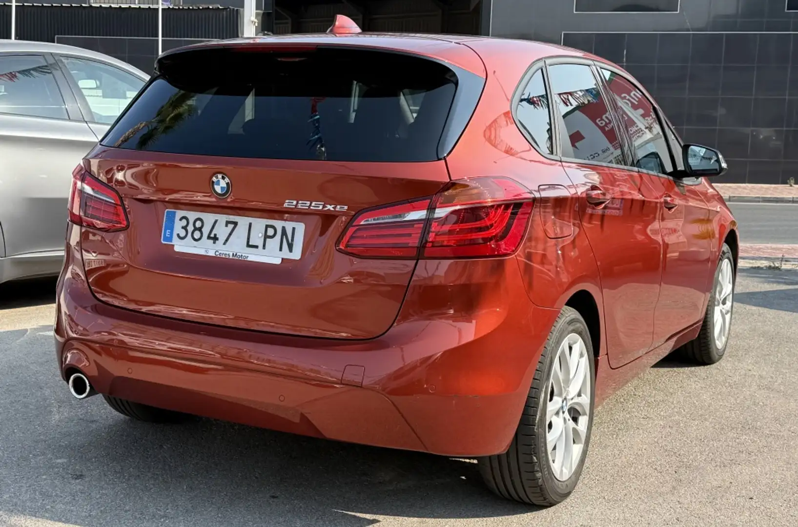 BMW BMW Serie 2 Berlina Automático de 5 Puertas Naranja - 2