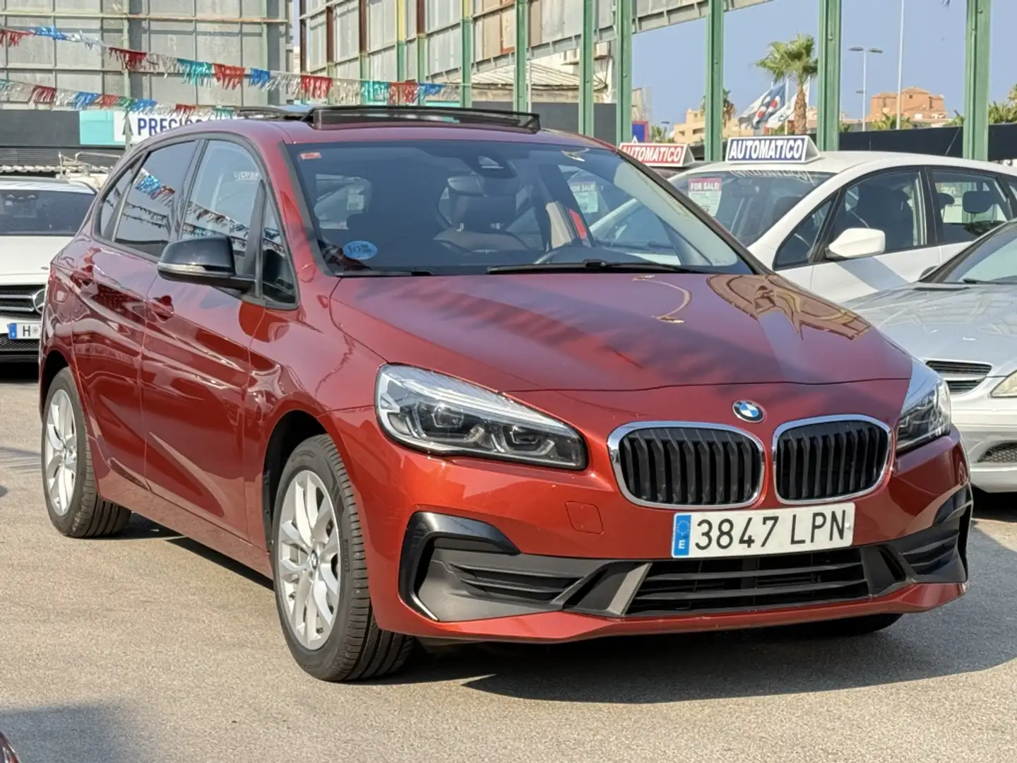 BMW BMW Serie 2 Berlina Automático de 5 Puertas Naranja - 1
