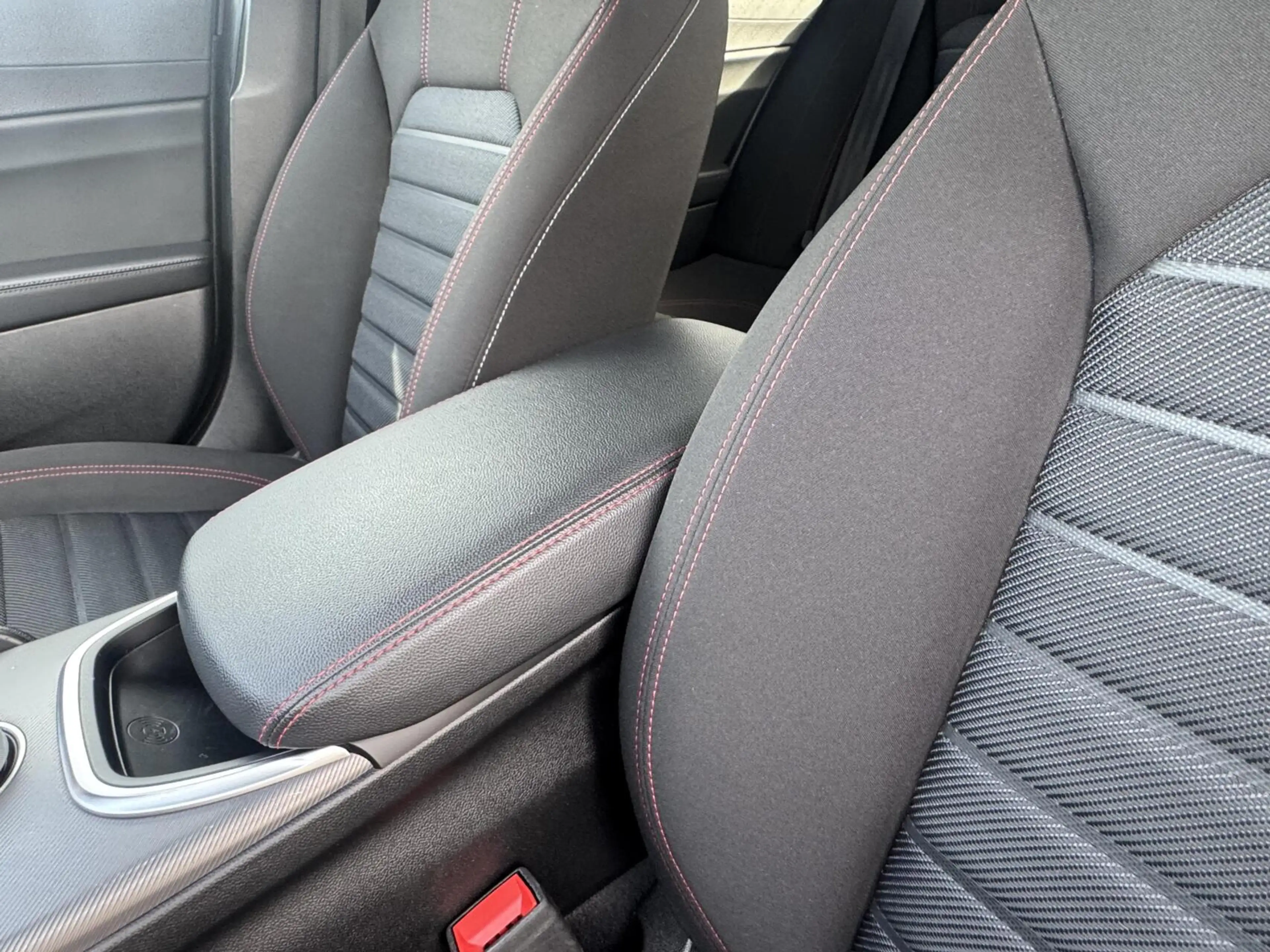 Alfa Romeo Giulia 2.2jtdm, 91dkm, 240pk, 19 inch, flippers — photo 11