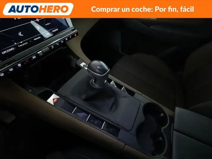 DS 7 Crossback 2020, foto 31