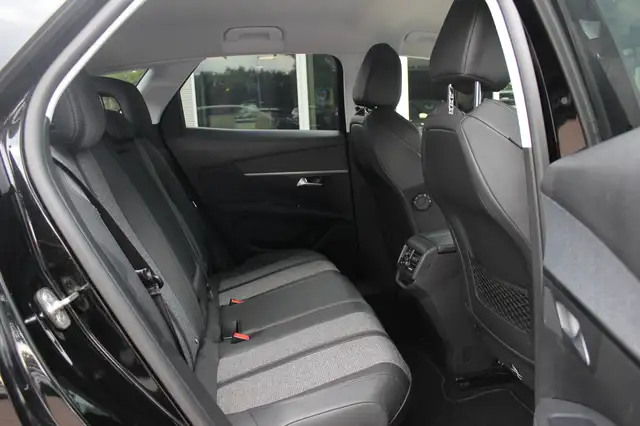Peugeot 3008 view 12