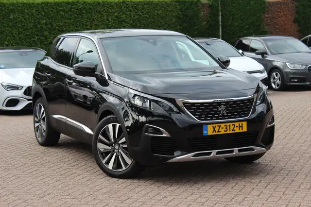 2019 Peugeot 3008 in Black for sale