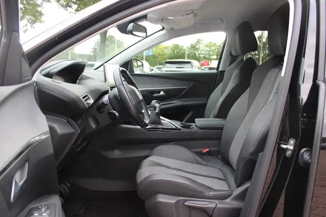 Peugeot 3008 view 10