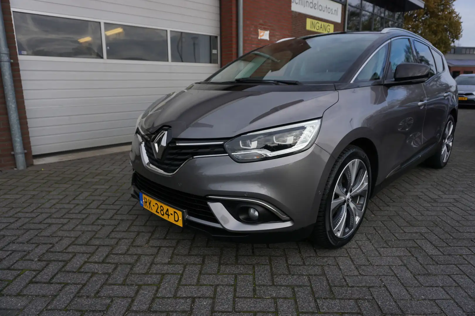 Renault Grand Scenic 1.2 TCE COLLECTION LUXE NL AUTO PERFECT ONDERHOUDE Grijs - 2