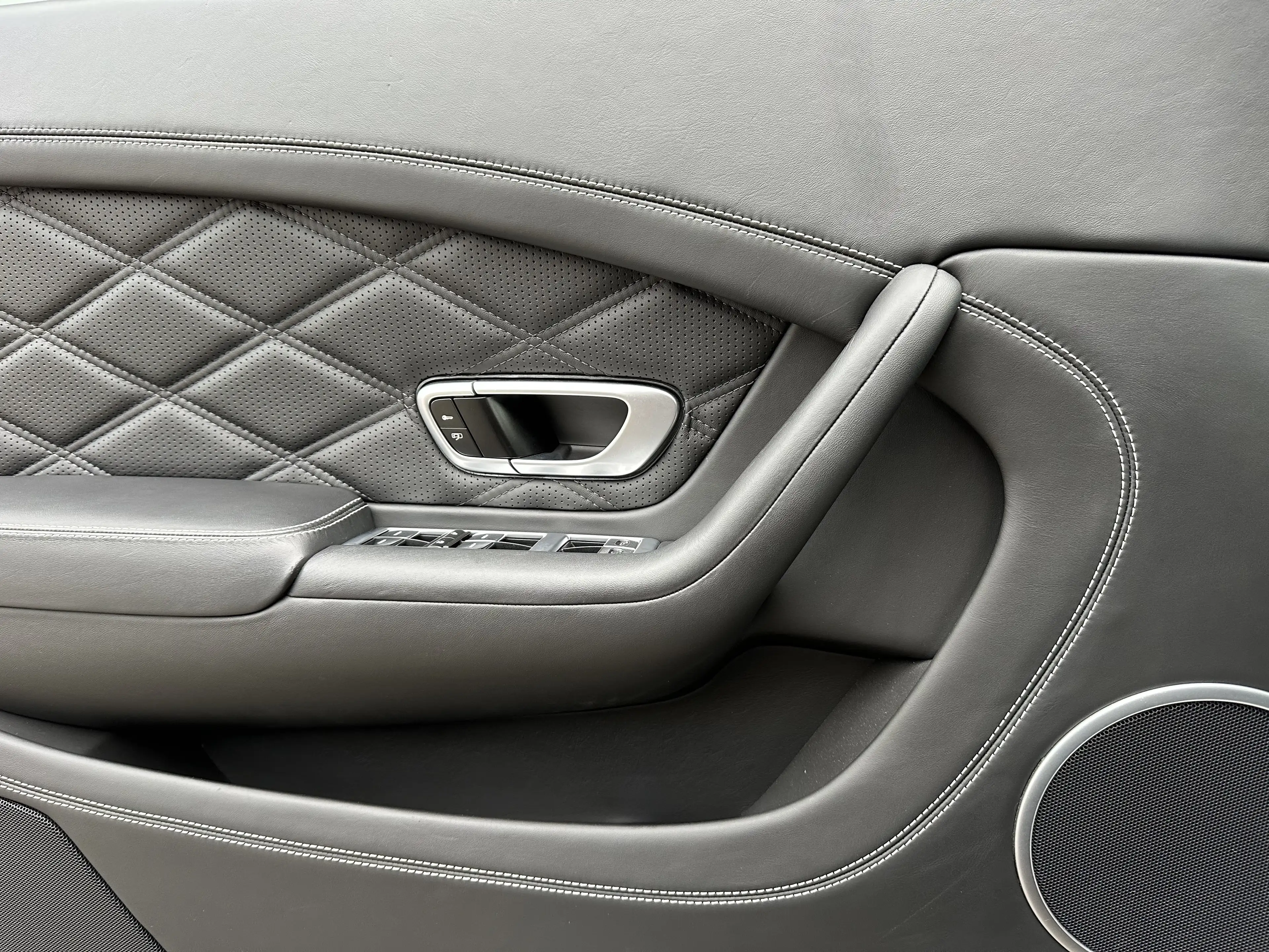 Bentley Continental GT V8 S I Service Bentley Official dealer — photo 12