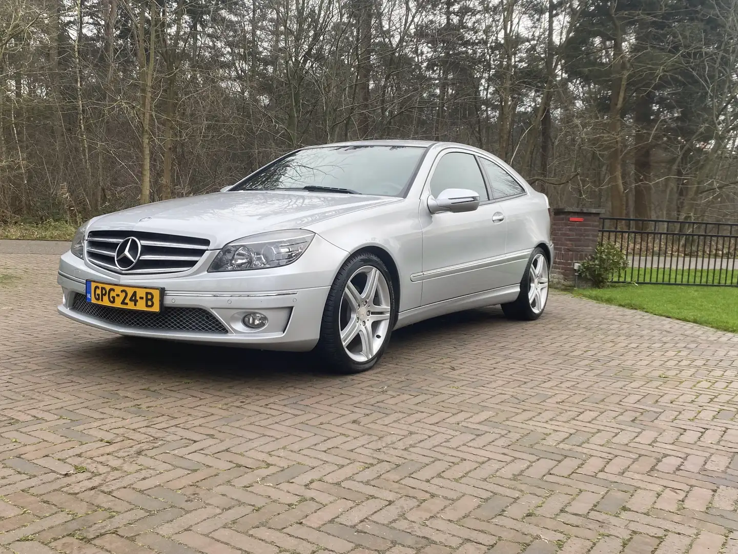 Mercedes-Benz C 180 K. Prestige Grijs - 1