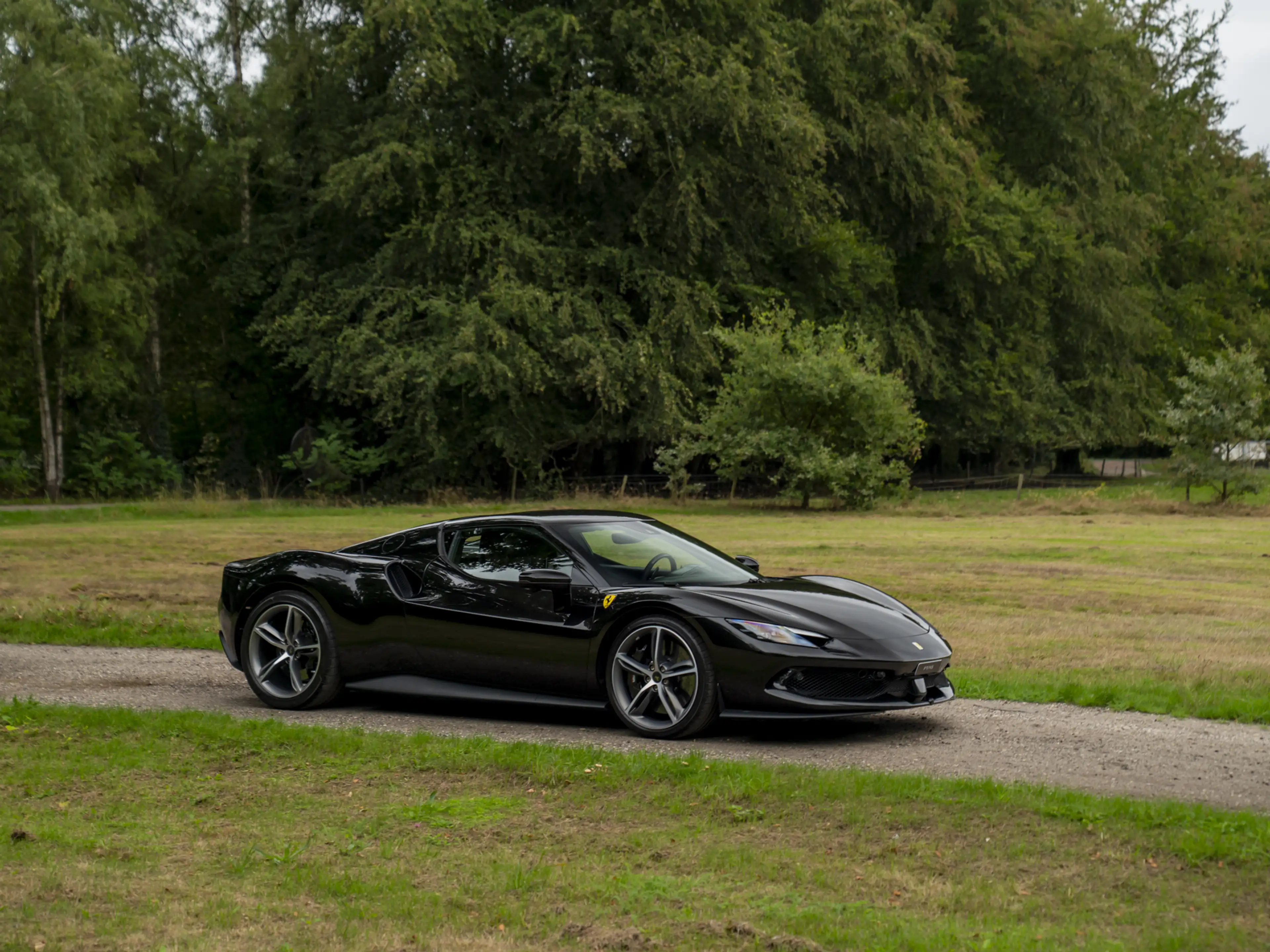 Ferrari 296 GTB 3.0 V6 | Lift | Cioccolato Racing Seats — photo 15