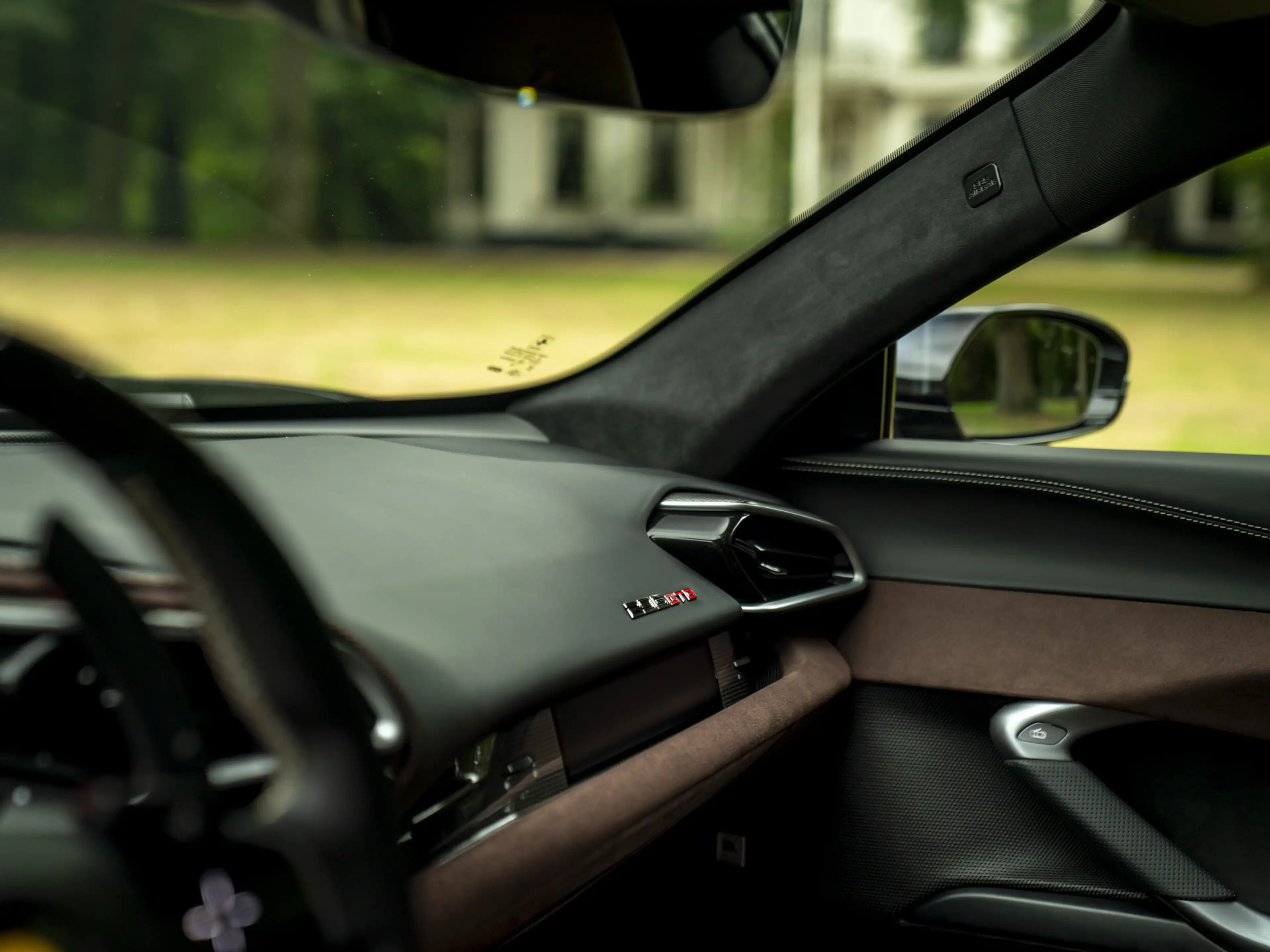 Ferrari 296 GTB 3.0 V6 | Lift | Cioccolato Racing Seats — photo 47