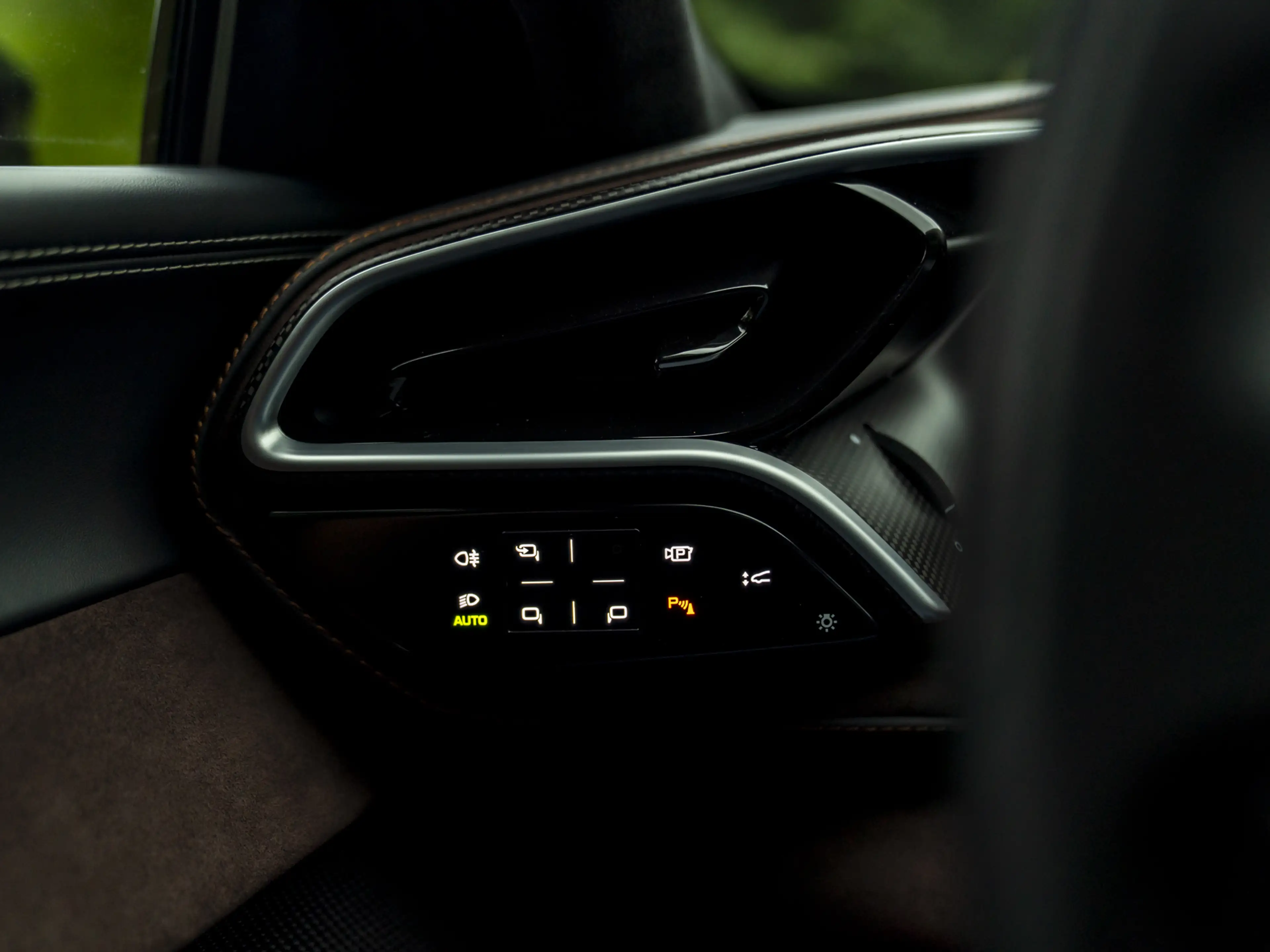 Ferrari 296 GTB 3.0 V6 | Lift | Cioccolato Racing Seats — photo 46