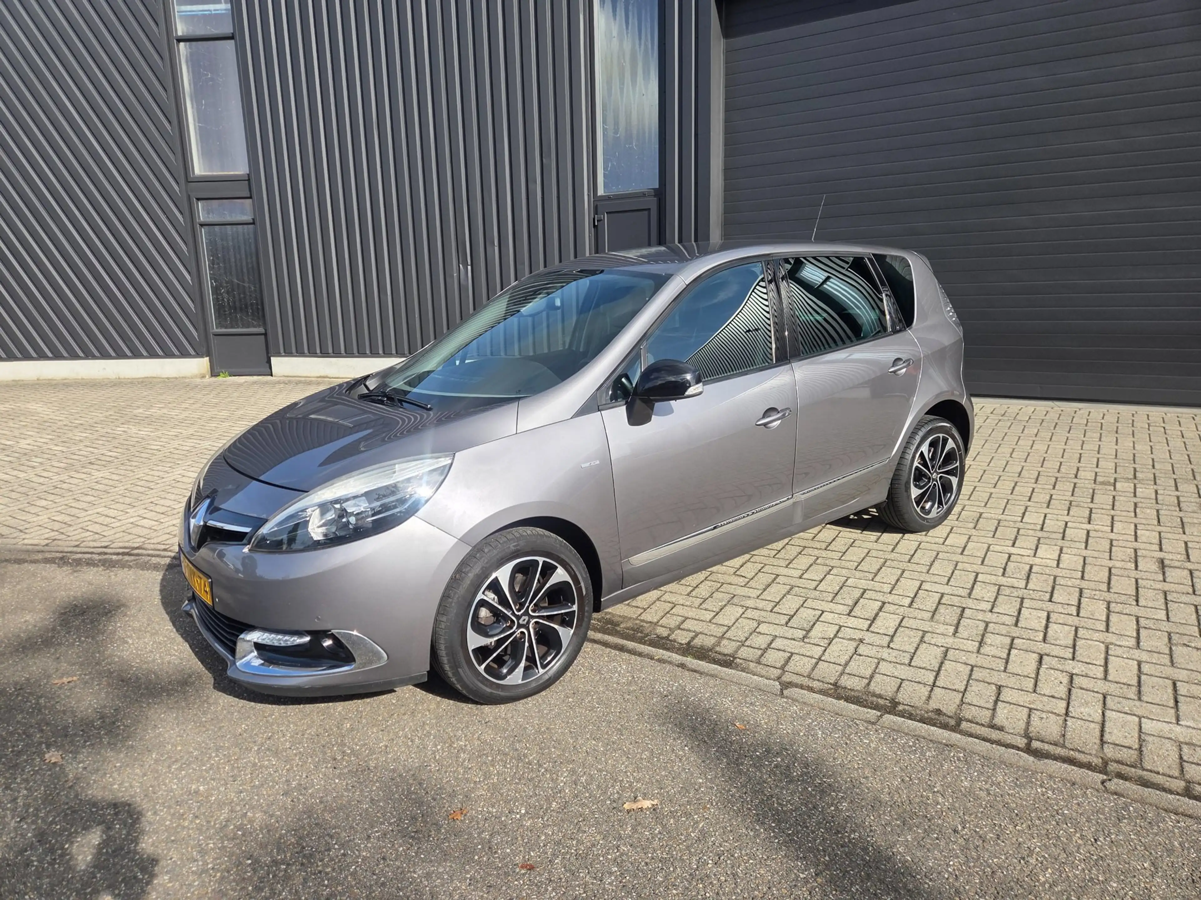 Renault Scenic 1.2 TCe Bose Mooie Auto Nieuwe Ketting — photo 2