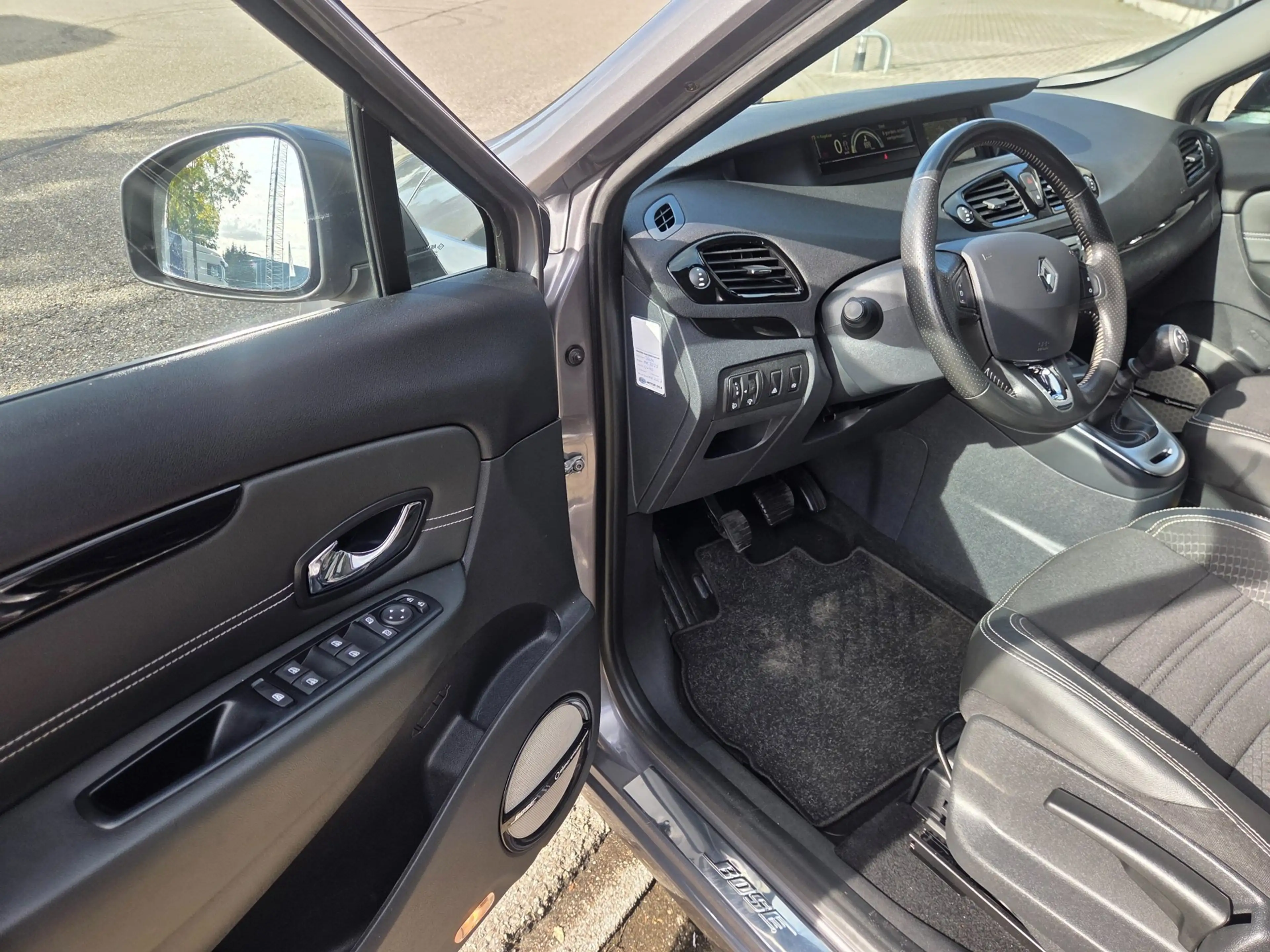 Renault Scenic 1.2 TCe Bose Mooie Auto Nieuwe Ketting — photo 15