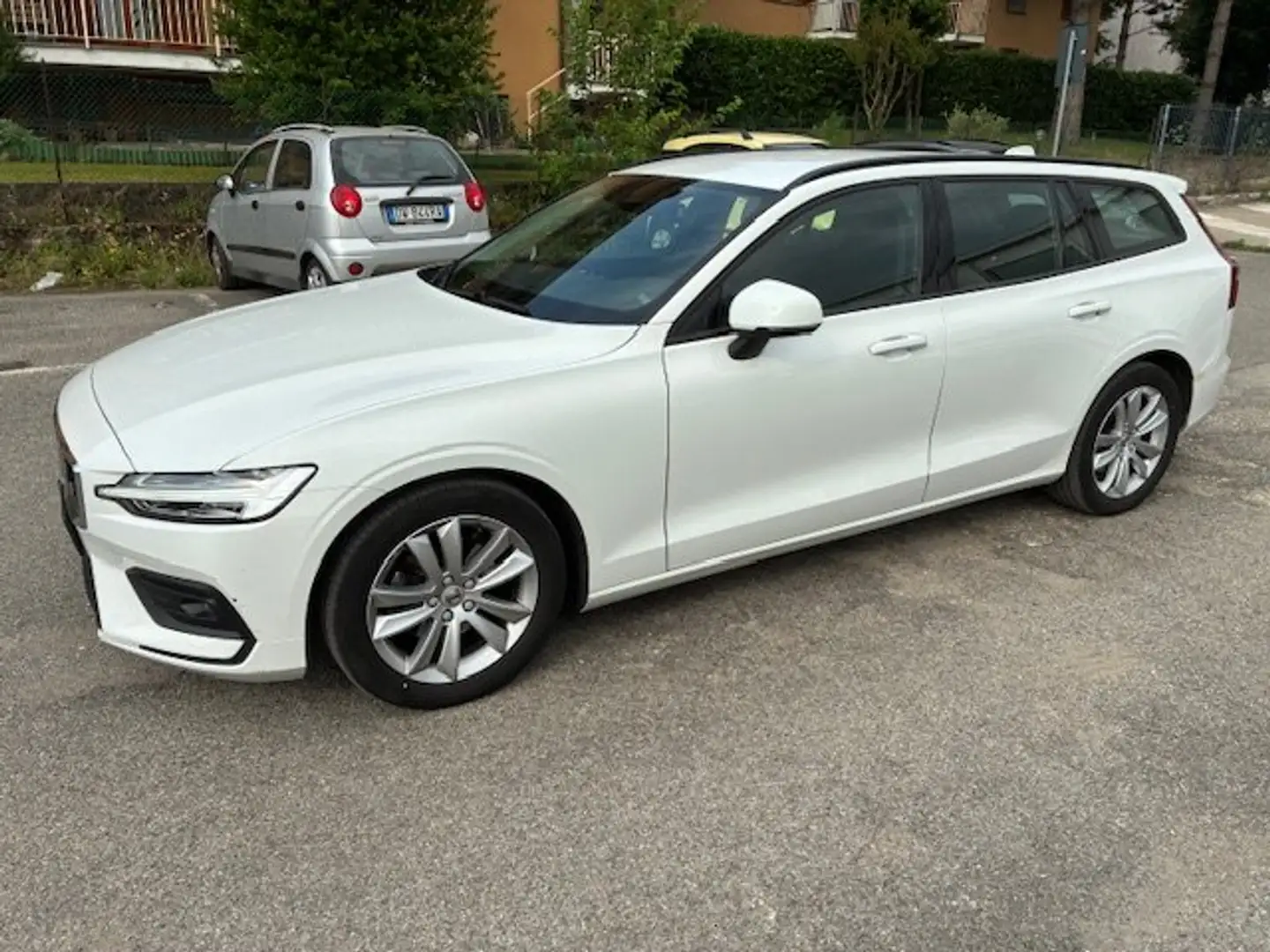Volvo V60 V60 2.0 d3 Business geartronic my20 Weiß - 1