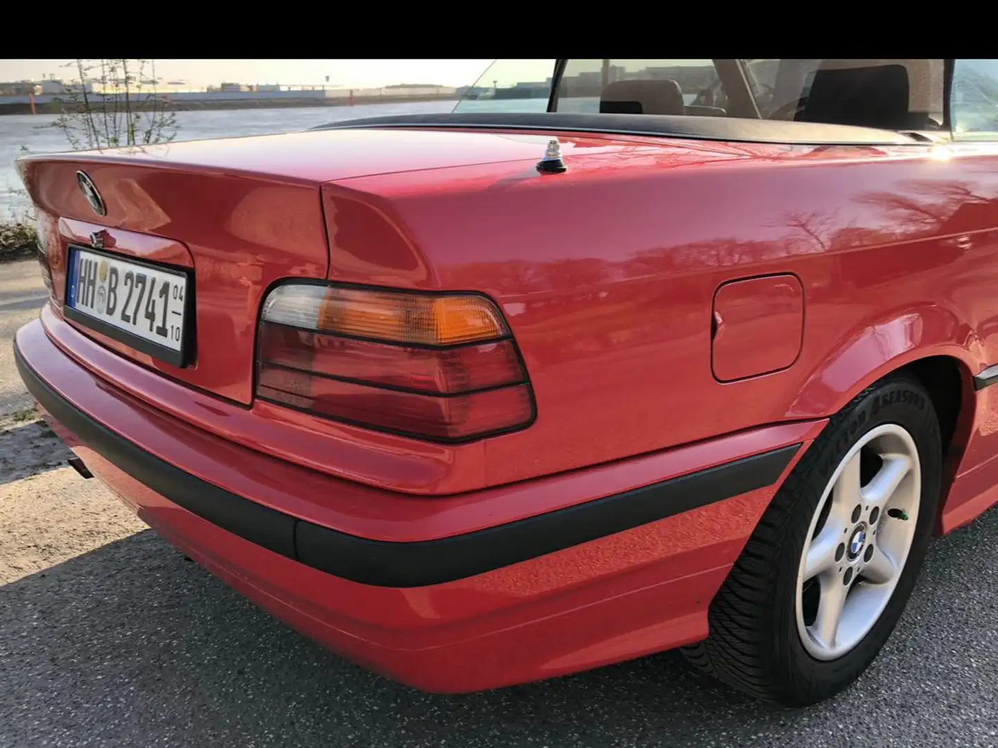 BMW 318 Rot - 1
