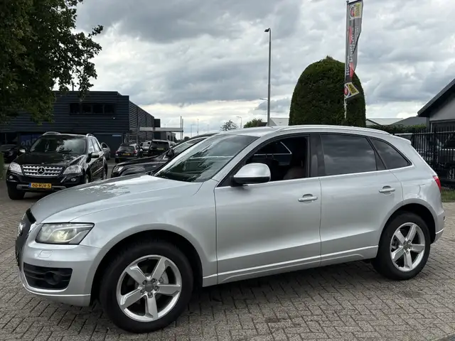 Audi Q5 view 7