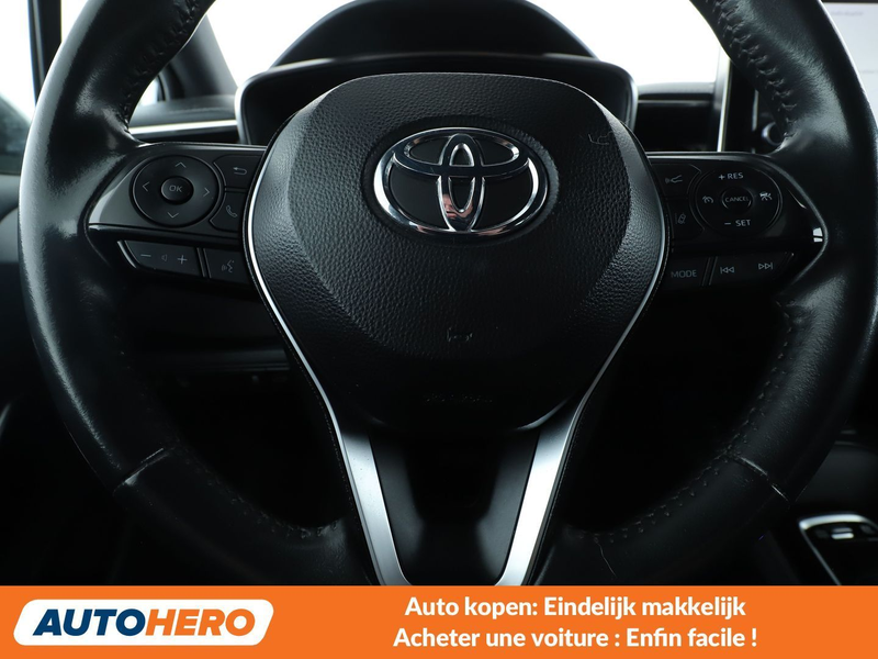 Toyota Corolla 1.8 Hybrid Dynamic — photo 5