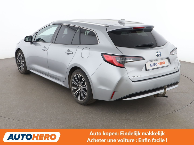 Toyota Corolla 1.8 Hybrid Dynamic — photo 4