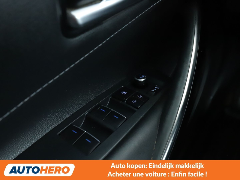 Toyota Corolla 1.8 Hybrid Dynamic — photo 15
