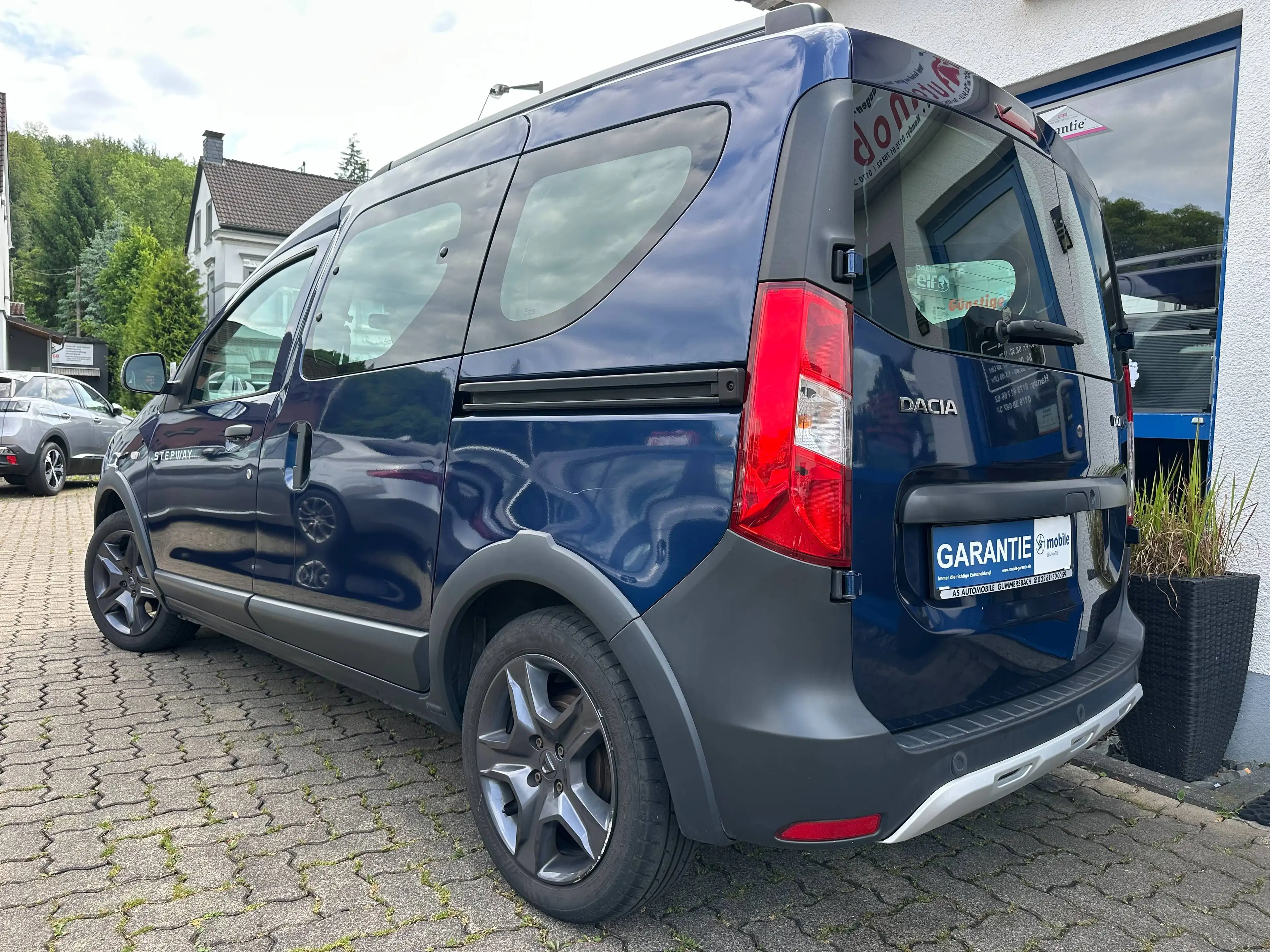 Dacia Dokker 1.2 TCe Stepway+NAVI+KLIMA+2XSCHIEBETÜR+T-LEDER — photo 3