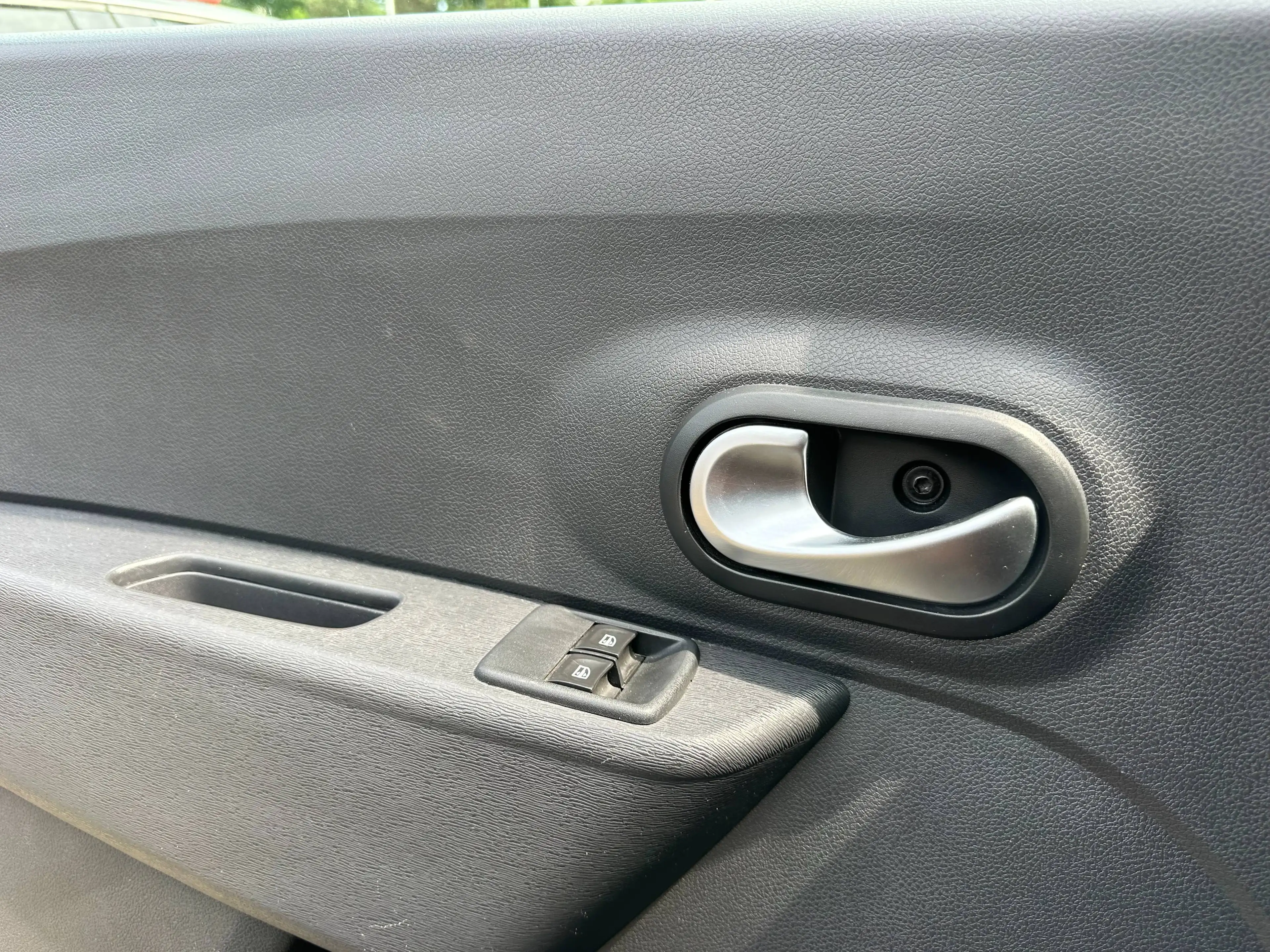 Dacia Dokker 1.2 TCe Stepway+NAVI+KLIMA+2XSCHIEBETÜR+T-LEDER — photo 5