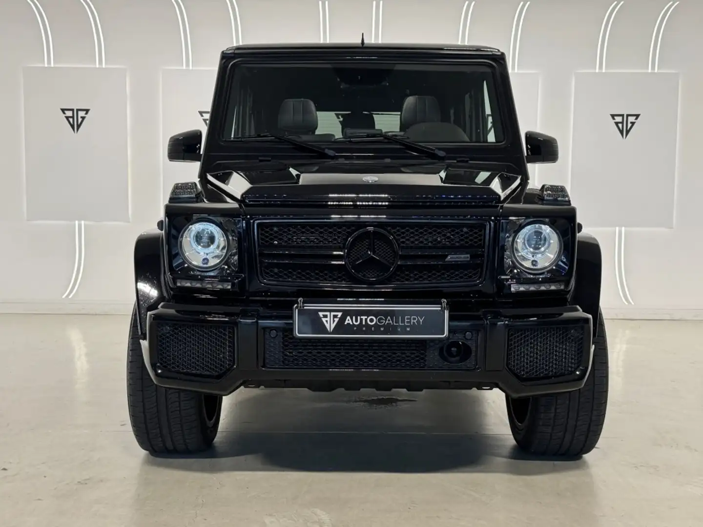Mercedes-Benz MERCEDES-BENZ Clase G Todoterreno  Automático de Negro - 2