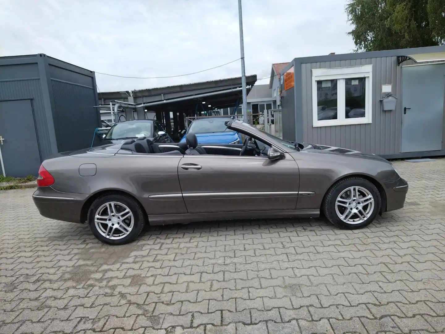Mercedes-Benz CLK 280 280 CLK Cabrio+LEDER+NAVI+SHZ+PDC+XENON+TEMPOMAT Grau - 2