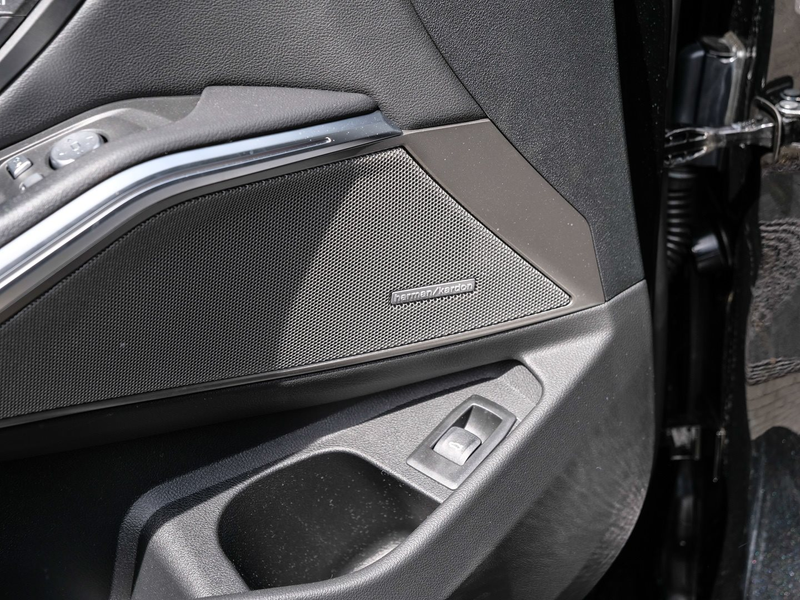 BMW 340 M340i xDrive MSport + Pano + H/K + AHK + 19" — photo 22