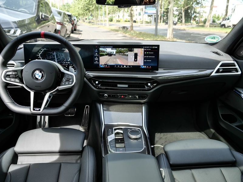 BMW 340 M340i xDrive MSport + Pano + H/K + AHK + 19" — photo 12