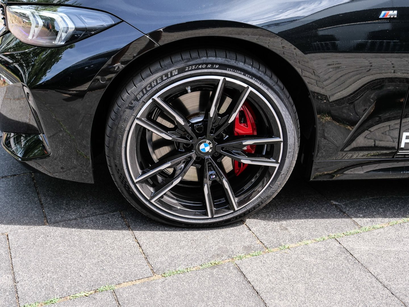 BMW 340 M340i xDrive MSport + Pano + H/K + AHK + 19" — photo 7