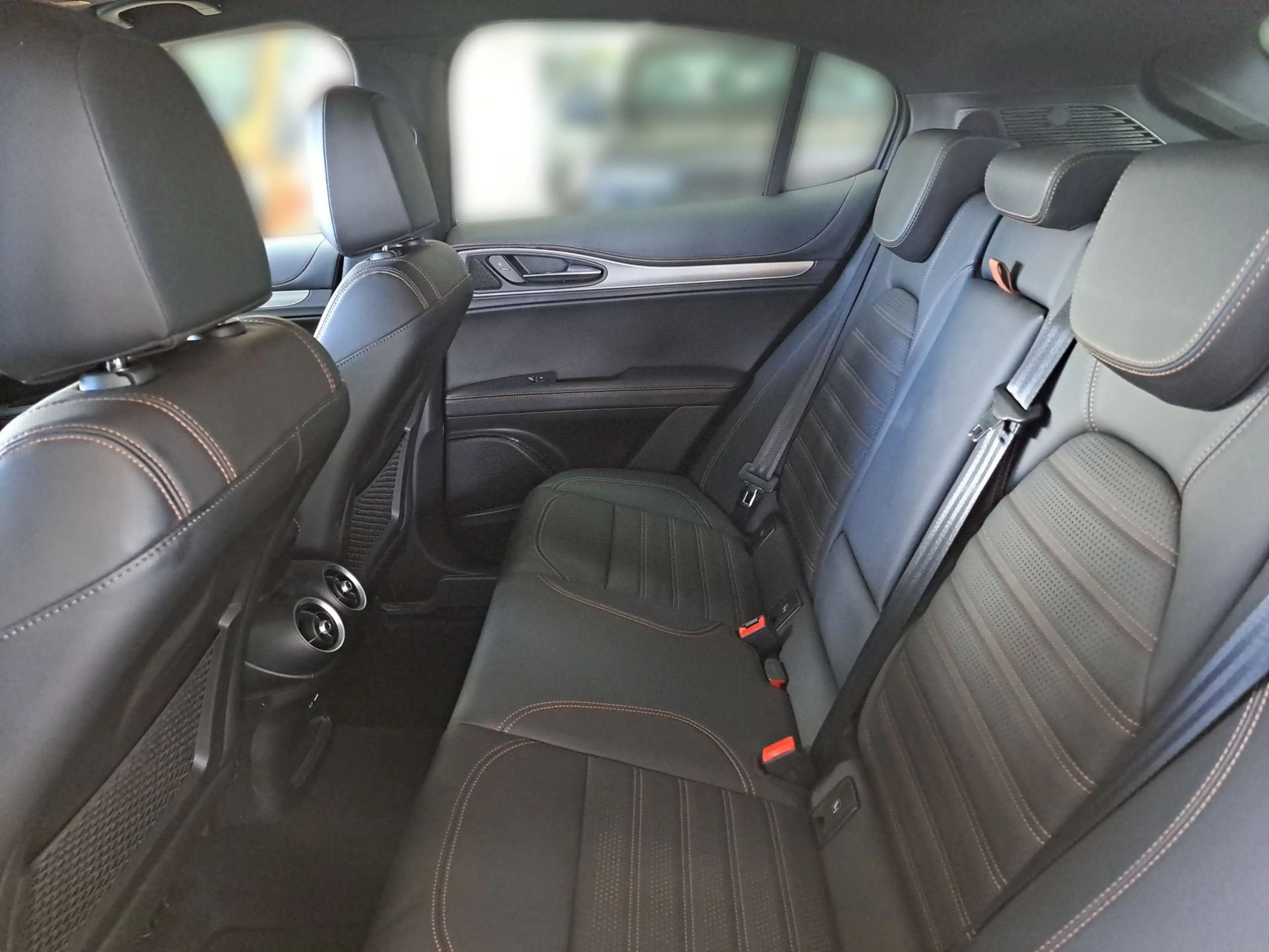 Alfa Romeo Stelvio 2.2 Diesel 16V AT8 Q4 Intensa VelocePaket — photo 16