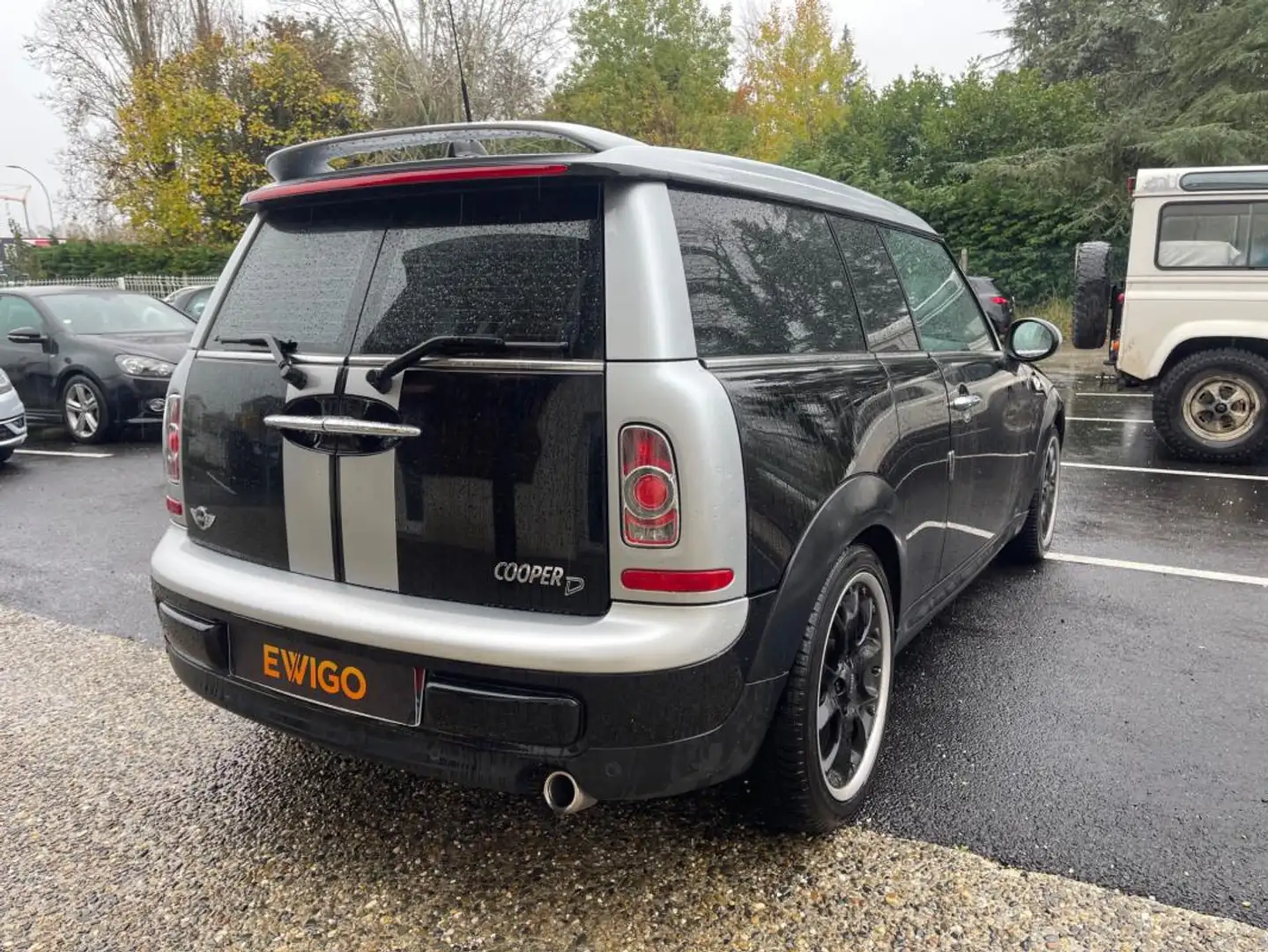 MINI (R55) 1.6 D 110CH PACK CHILI + TOIT OUVRANT Noir - 2