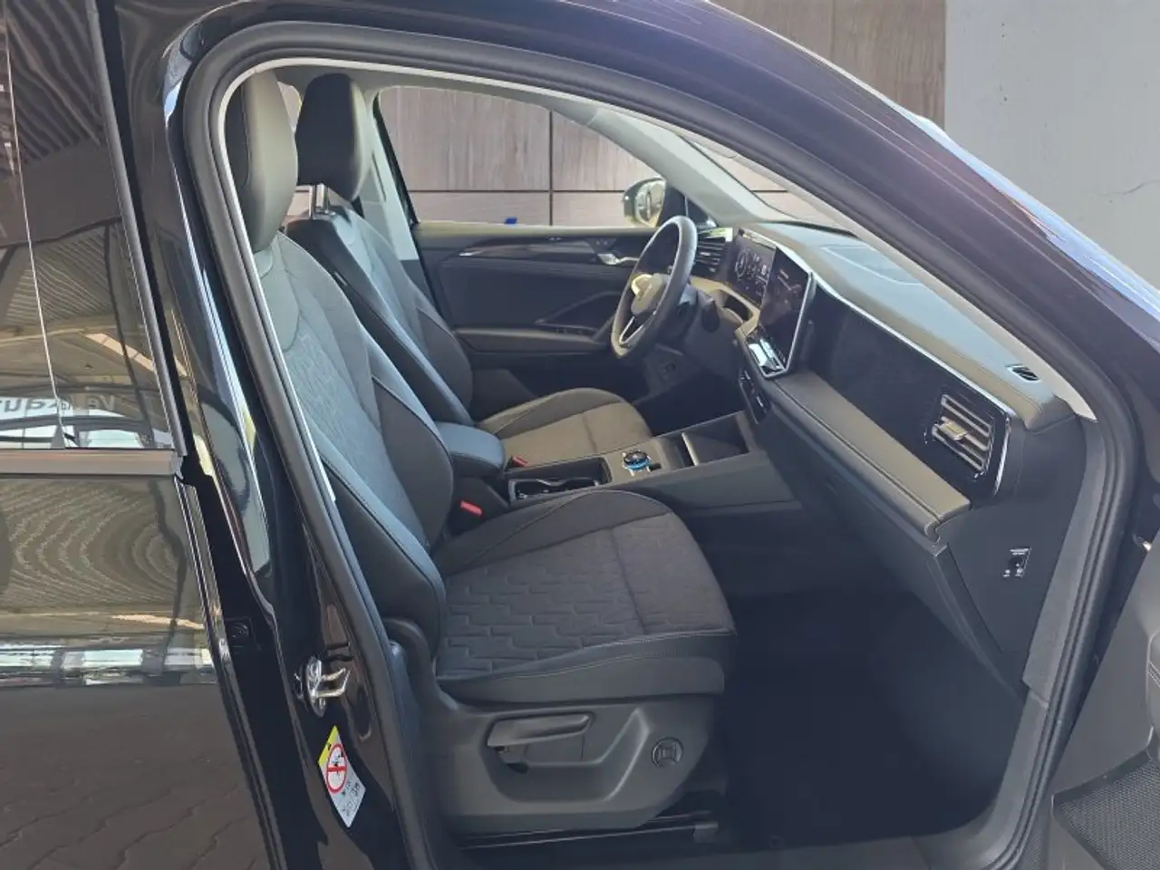 Volkswagen Tiguan 1,5 eTSI AHK/Navi/ACC/Kamera/el.Klappe **, миниатюра 16
