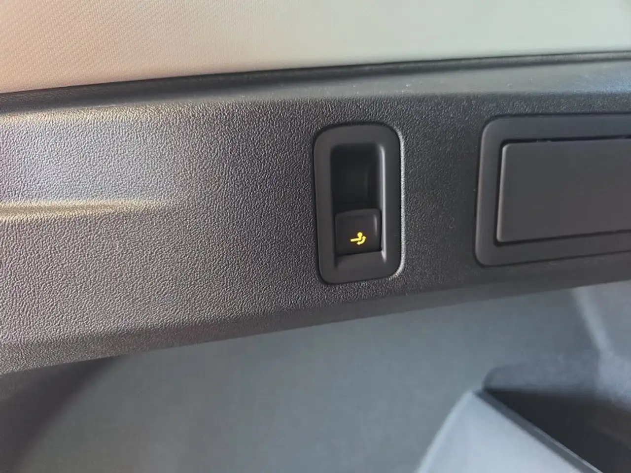 Volkswagen Tiguan 1,5 eTSI AHK/Navi/ACC/Kamera/el.Klappe **, миниатюра 18