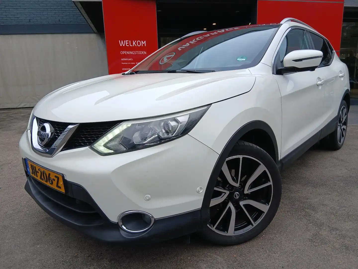 Nissan Qashqai 1.2 Tekna Wit - 2
