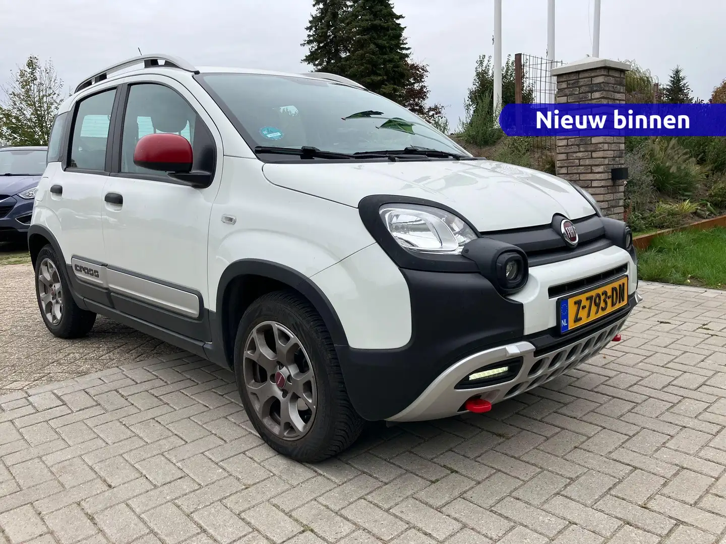 Fiat Panda 1.0 Hybrid Cross 69pk | Climate | 4 seizoensbanden Bianco - 1
