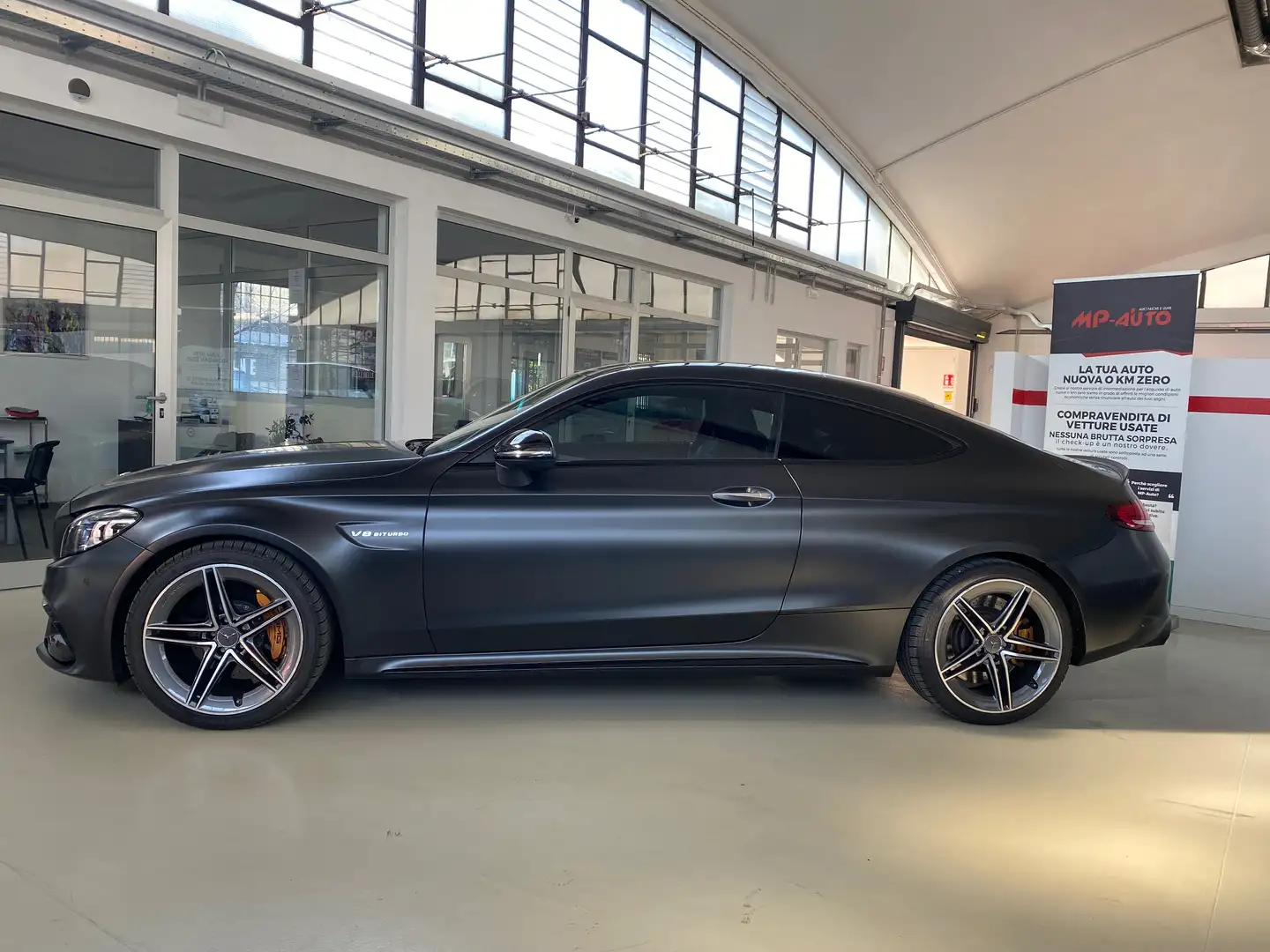 Mercedes-Benz C 63 AMG C Coupe AMG 63 S auto crna - 2