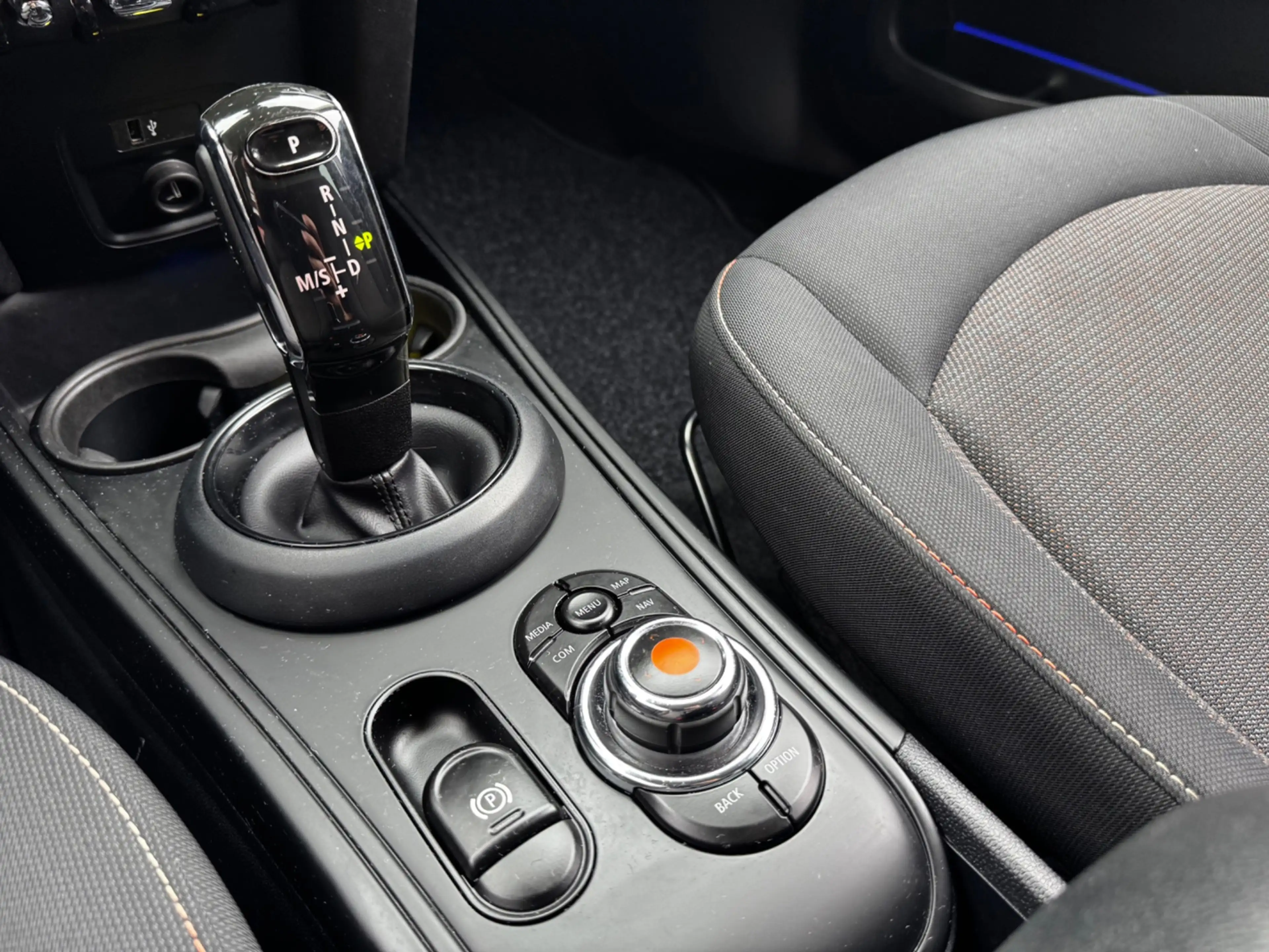 MINI Cooper Countryman 1.5 Chili Automaat Navigatie Cruise LED LM Bj.2019 — photo 11