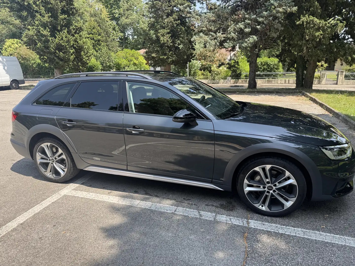 Audi A4 allroad 40 2.0 tdi mhev Identity Contrast quattro 204cv s- - 2