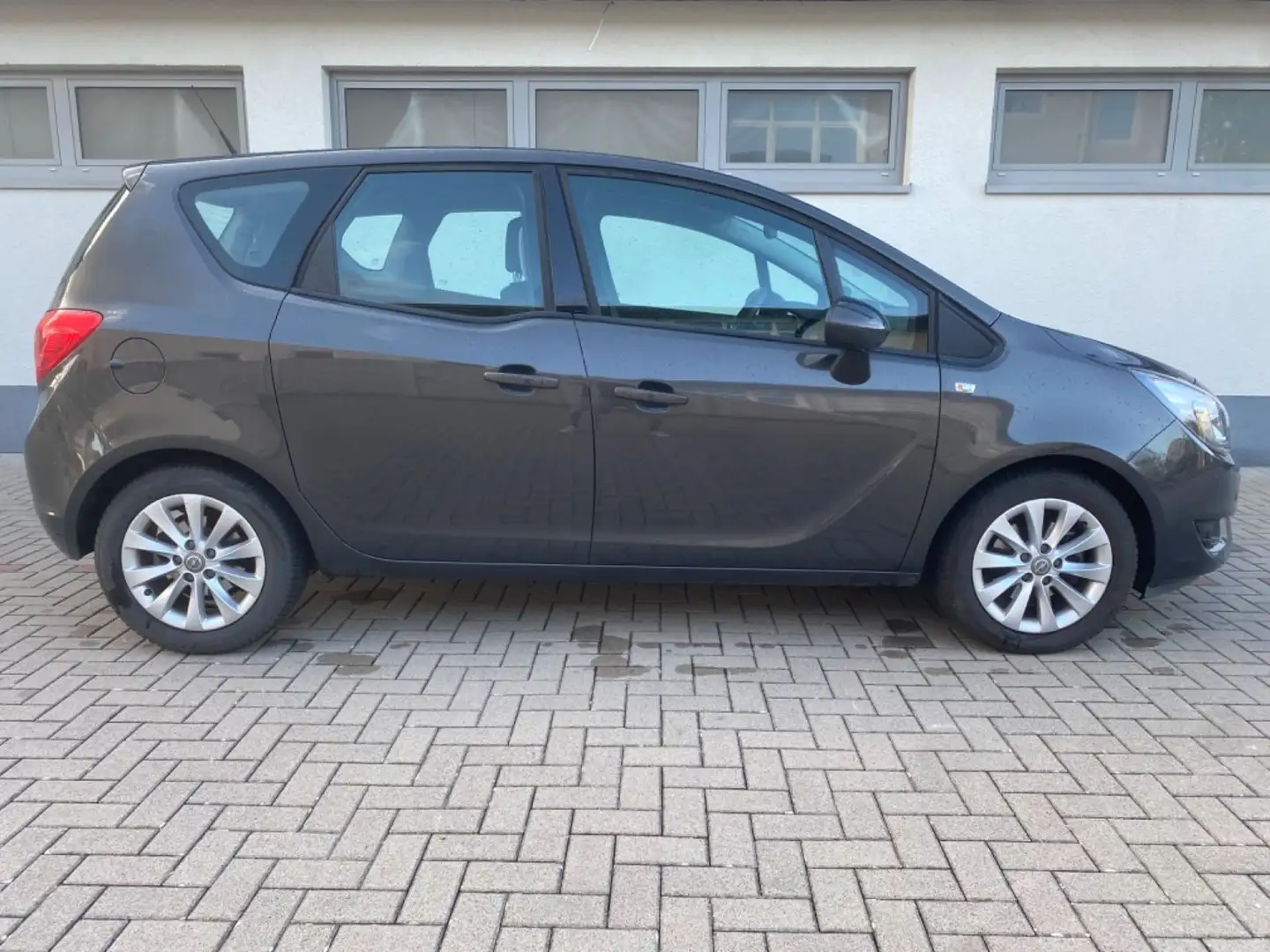 Opel Meriva B Style. Kamera, Navi, Aus-1 Hand. Grau - 1