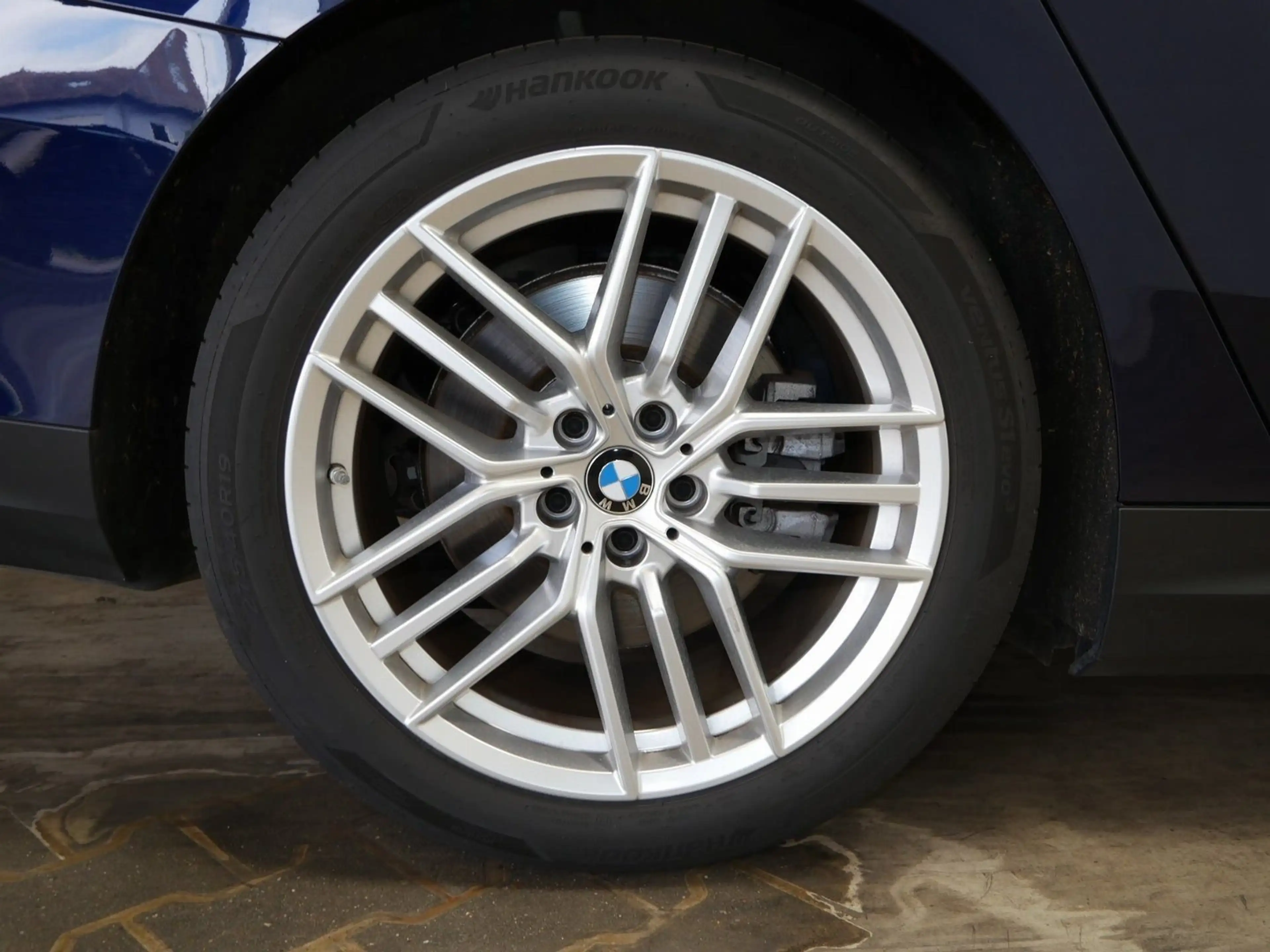 BMW i5 eDrive40 Sitzbelüftung, Glasdach, Bowers & Wilkins — photo 9