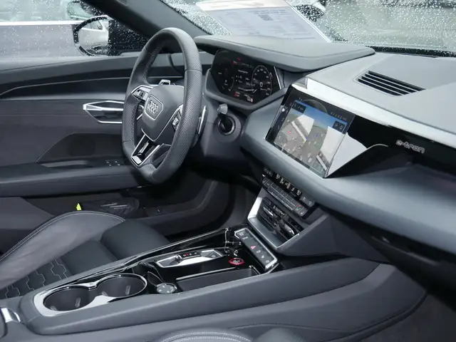 Audi E-Tron GT view 5