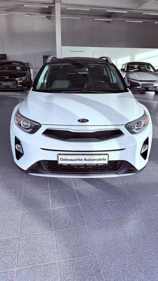 Kia Stonic 1.0T Dream Team Edition Schwarz - 2