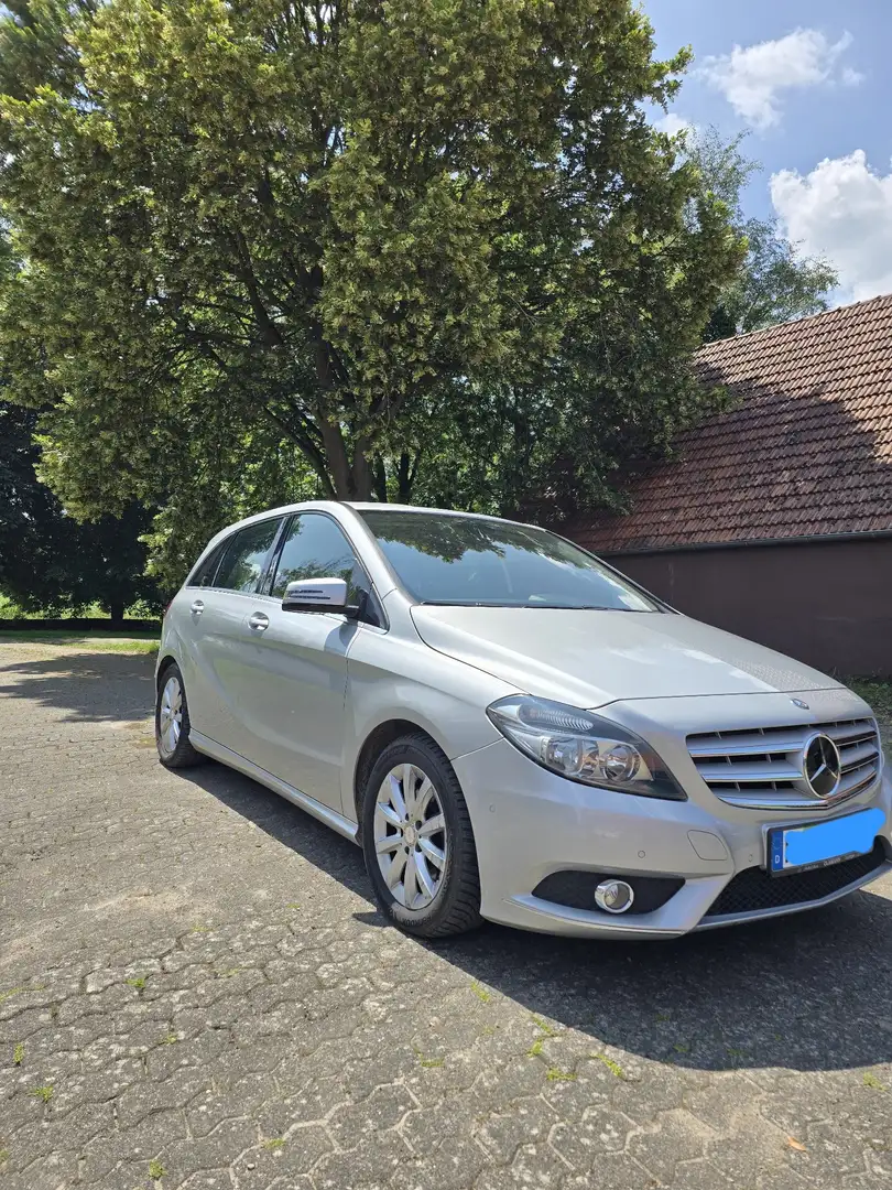 Mercedes-Benz B 200 CDI (BlueEFFICIENCY) 7G-DCT Silber - 1