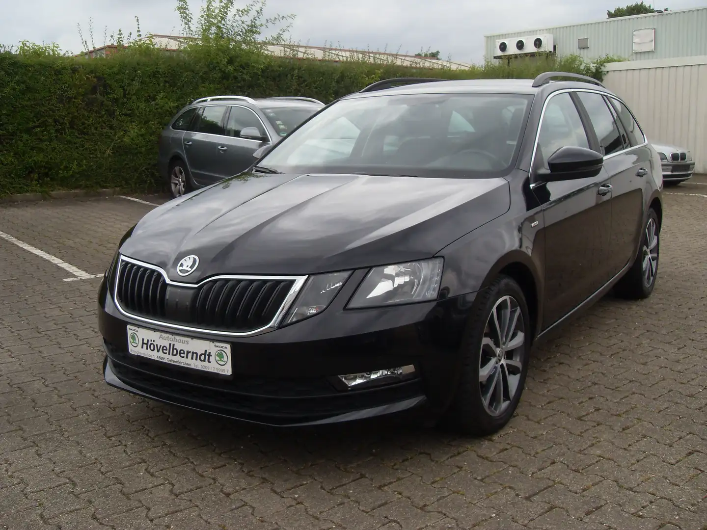 Skoda Octavia 1,4 TSI DSG Ambition Schwarz - 1