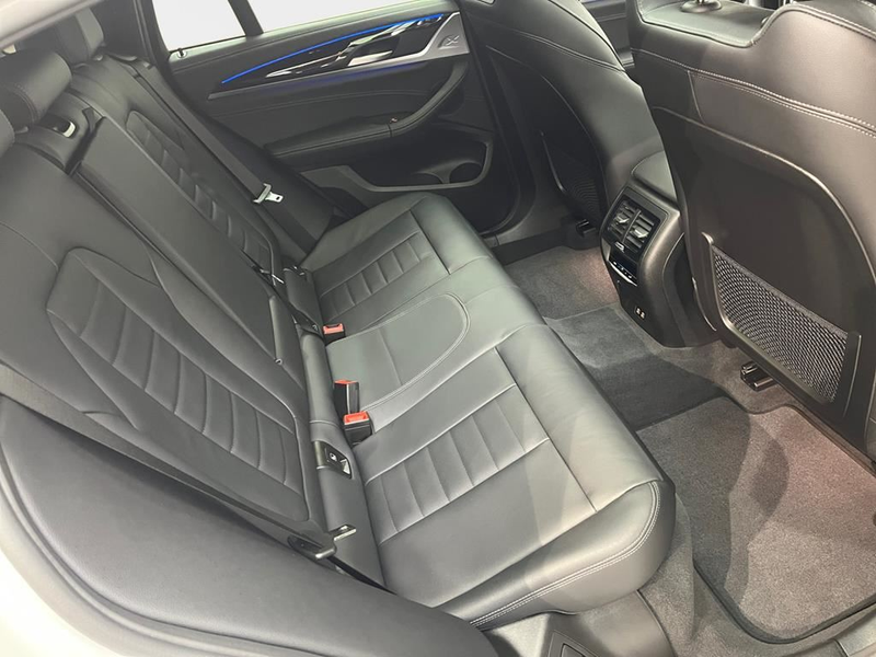 BMW X4 M Sport — photo 15